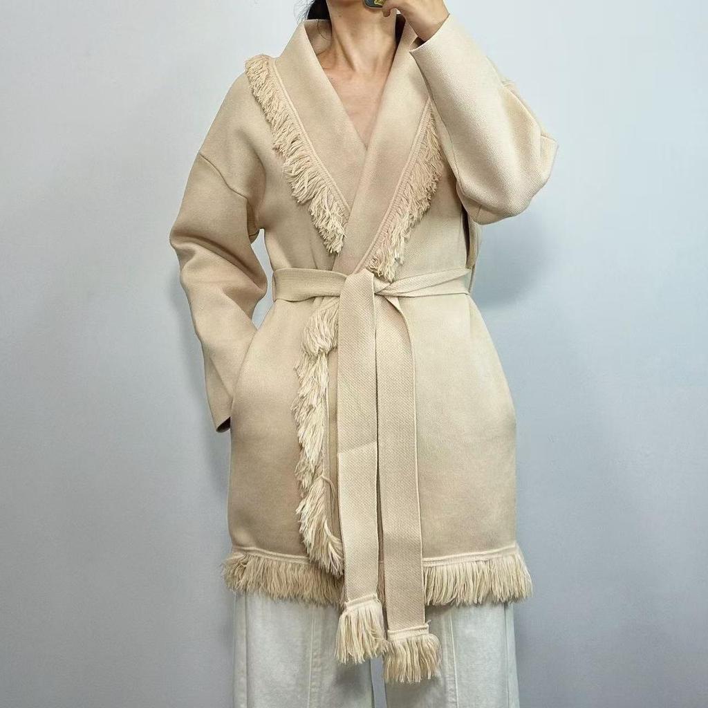 Jesienno-zimowy kardigan sweter płaszcz w kolorze kawy z frędzlami, średniej długości, w stylu retro