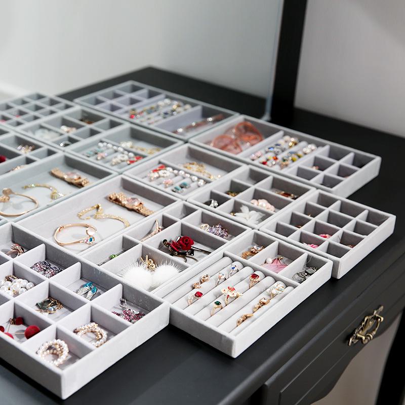Large Transparent Jewelry Storage Box with Multi-Compartment Display for Necklaces, Earrings, Lipsticks, and Studs