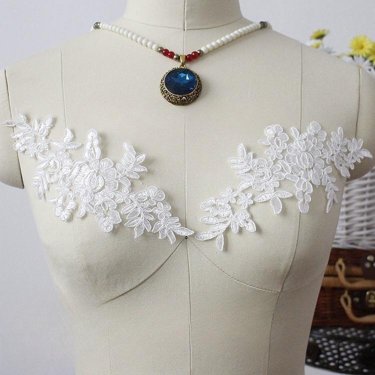 

White Flower Piece Lace Flower Cloth Sticker Fabric Car Bone Wedding Dress Accessories Material Embroidery Flower Patch Lace Headdress beige, one flower price
