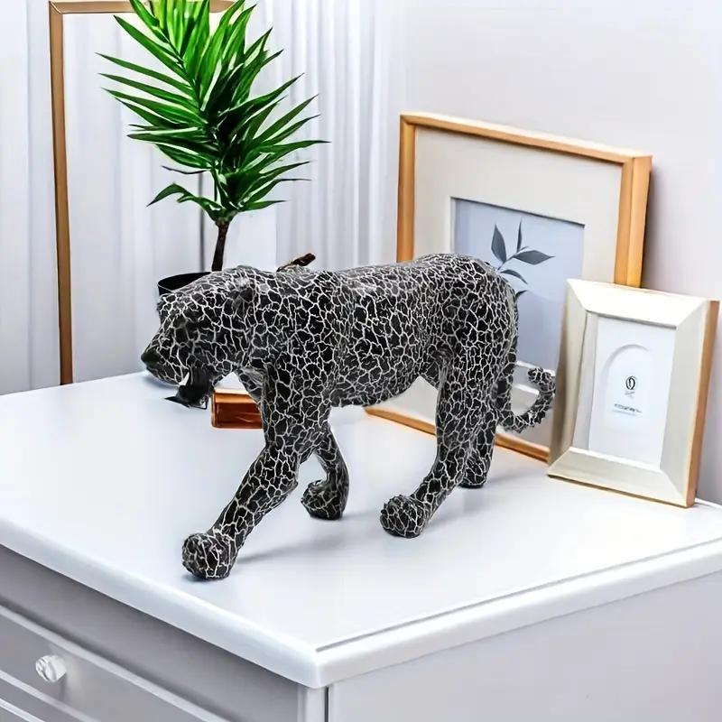 Leopard Statue Resin Pantther Sculpture Collectible Cheetah Figurine Modern Home Office Decor for Living Room Tabletop Book