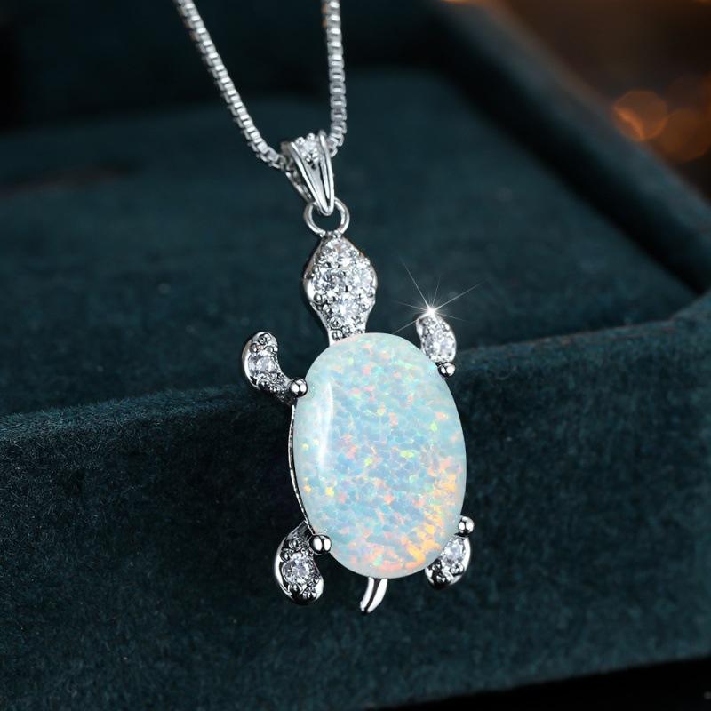 

Personalized Platinum Blue White Green Micro Diamond Turtle Women s Versatile Necklace білий