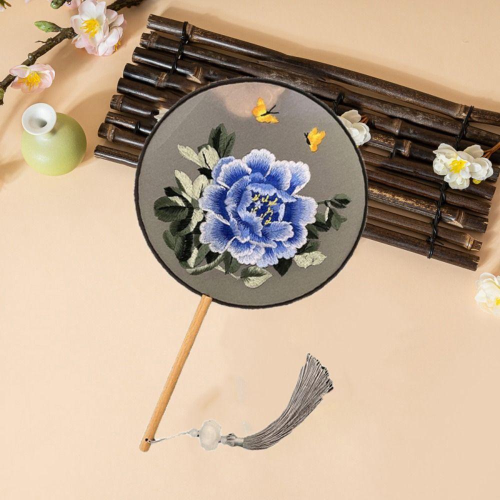 Silk Embroidered Round Fan Wooden Handle Vintage Group Fan Portable Dance Fan  Performance Props