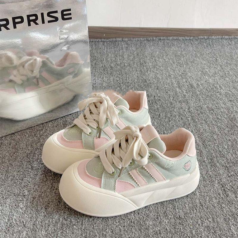 High-value platform white shoes women's new casual board shoes trendy versatile niche bread shoes