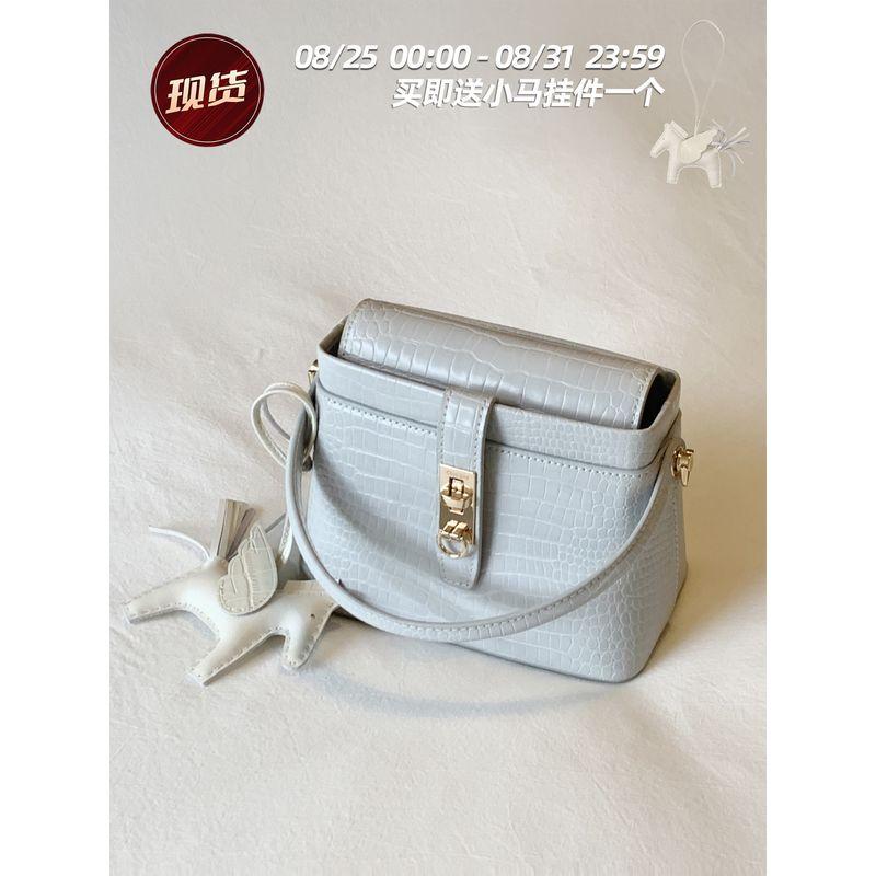 

South Style Chio2nd Light LANGUAGE Time Box Bag Girls Summer Sea Salt Blue Handbag Shoulder Messenger Bag Sea salt Blue