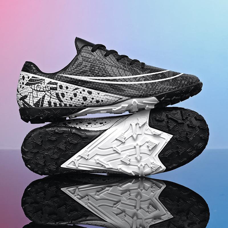 Football shoes men's and women's low-top blue and white porcelain broken nails Youth professional training sneakers Children's large-size sneakers