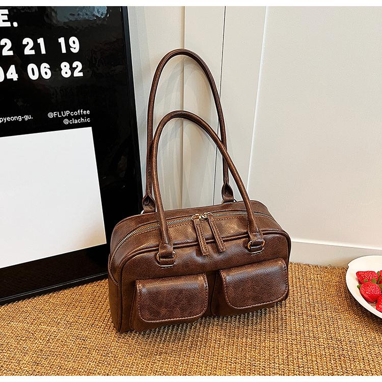 High-end Retro Large-capacity Shoulder Bag Women's 2025 New Casual and Versatile Commuter Hand-held Armpit Bag Trend