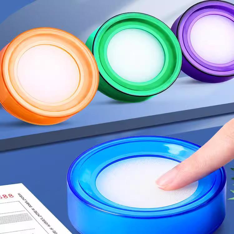 

Губка для денег мокрой рукой друга: Коробка для окунания и банк для счета бумажных денег Mixed Color - 1 Pack