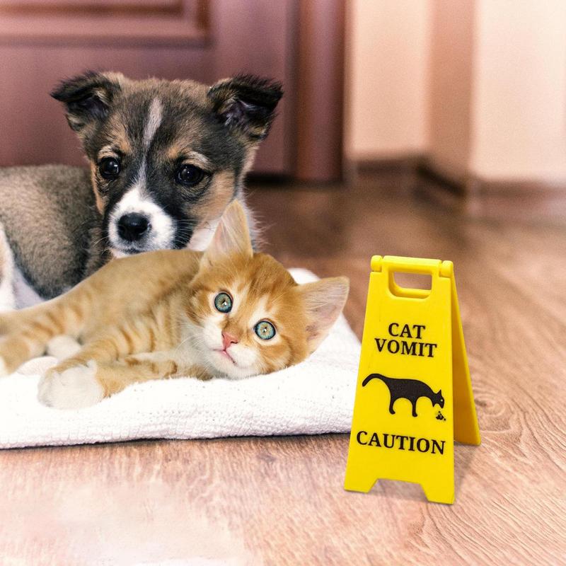 Creative Dog Cat Vomit Caution Sign Wet Floor Warning Sign Weatherproof Plastic Outdoor Garden Yard Lawn Warning Sign Decoration