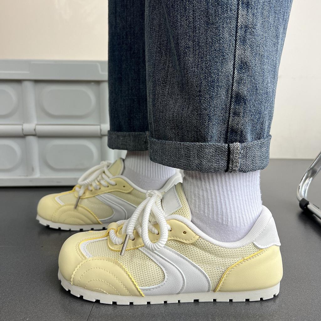 Autumn and Winter 2026 New Vintage Moral Training Shoes Women's Round Head Casual Versatile Breathable Sports Casual Shoes