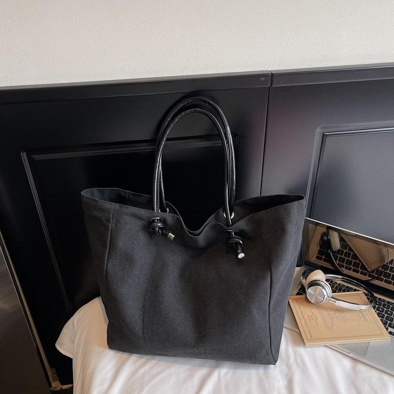 

Tote Bag A Casual Large-capacity Handbag with A Commuting Feel Is A Single-shoulder Underarm Bag чёрный