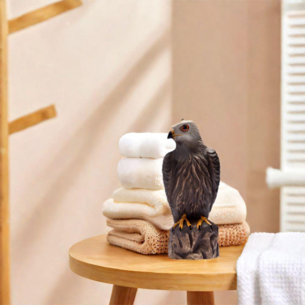 Funny Lifelike Garden Eagle Statue Waterproof Sturdy Birds Decoy Hawk Realistic Resin Crafts Falcon Statue Outdoor Courtyard