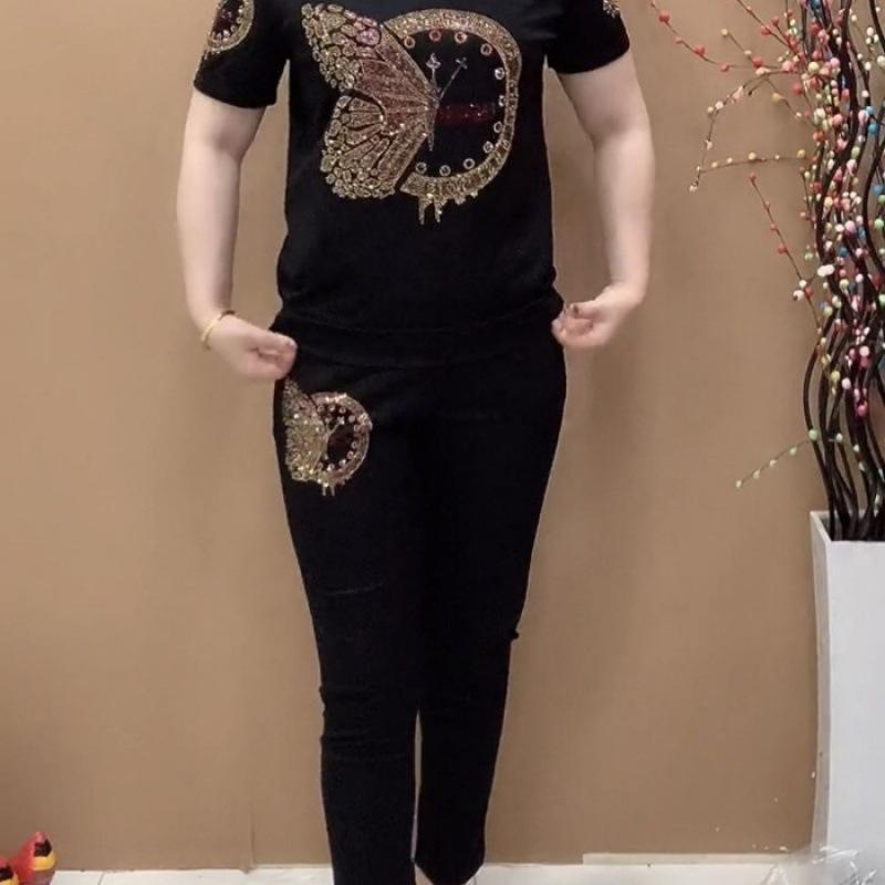 Western-style Mom Suit for Women in Summer, Butterfly Perm, Loose Age-reducing Short-sleeved Shirt, Casual Sports Suit