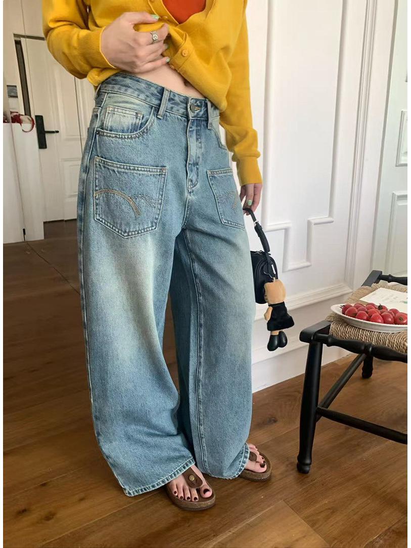 Bella s Street Style: Women s Retro Patch Pocket Embroidered Jeans - Straight-Leg, Loose Fit for Autumn Large