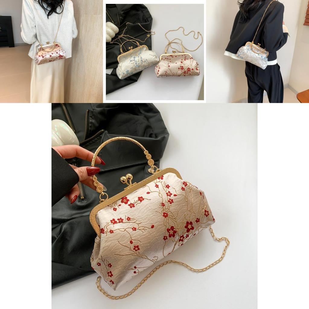 Fashionable Retro Canvas Shoulder Bag Street Style Medium Square Bag Blue Red