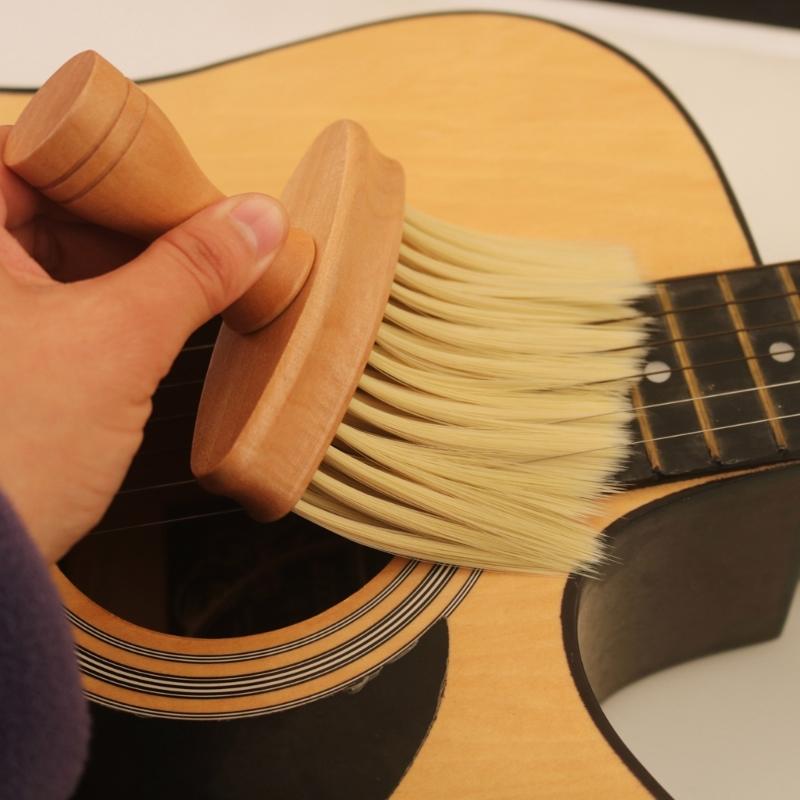 Stringed Instrument Dusting Brush Violin Guitar Dust Remover Cleaning Brush