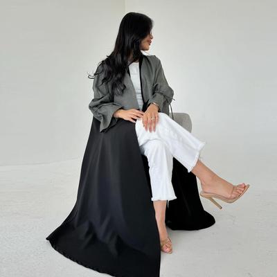 Bescheidene, gespleißte Mode-Abaya mit Kordelzugmanschetten - Nahöstlicher Stil