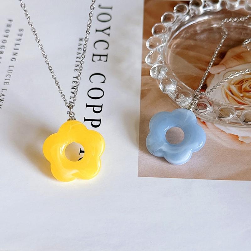Simple Acrylic Flower Pendant Necklace Fashion Collar Necklaces Clavicle Chain Choker Necklace Neck Chain Jewelry