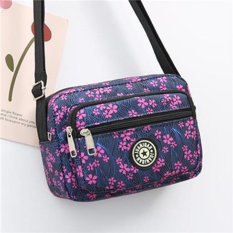 Korean Version Women's Shoulder Bag Sports and Leisure Bag Nylon Canvas Bag Multifunctional Crossbody Bag