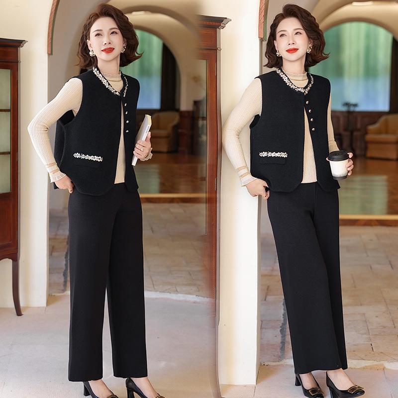 

2026 Spring Women s High-Waisted Three-Piece Knit Suit – Elastic Woolen Straight Fit for Slimming Commute. XL