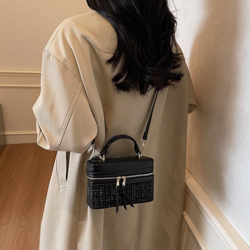 Wollbeutel Damen Frühling und Sommer neue Mode Schulter Umhängetasche Nischendesign High-End Box Bag