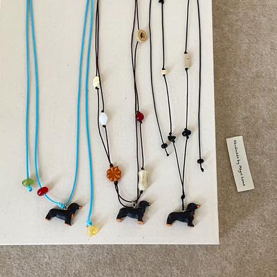 Cartoon Three-Dimensional Dachshund Natural Stone Necklace Female Color Dopamine Cute Cute Delicate Neck Chain Sweater Chain