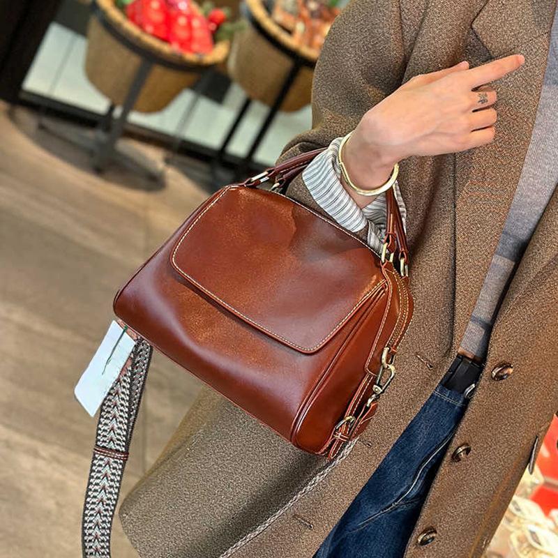Retro-Ledertasche für Damen, lässige und vielseitige Umhängetasche für Frühling und Sommer, hochwertige und geräumige Einzel-Schulter-Kissen-Tasche