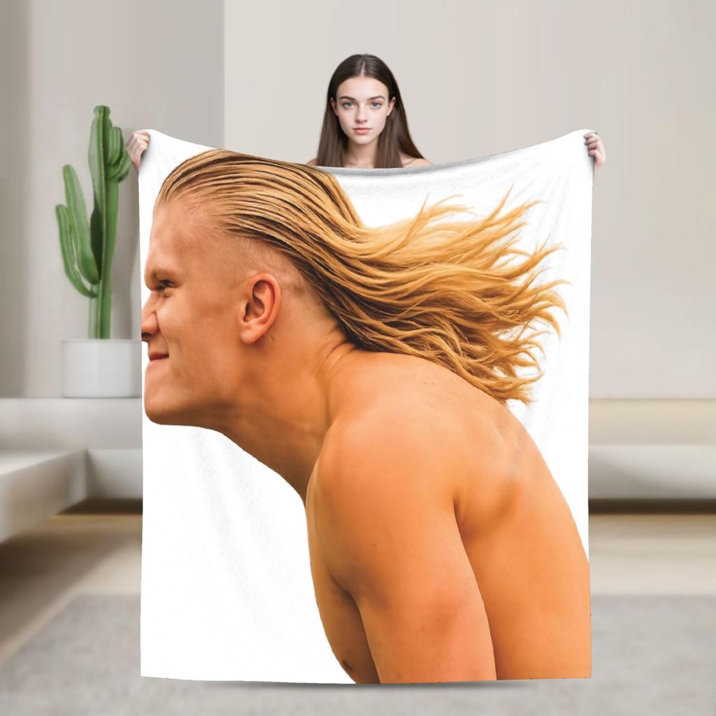 Norwegian Goat Selfie Blanket  Soft Warm Comfortable Plush Throw Blanket For Home Decor Picnic Flannel Bedspread Bed Cover
