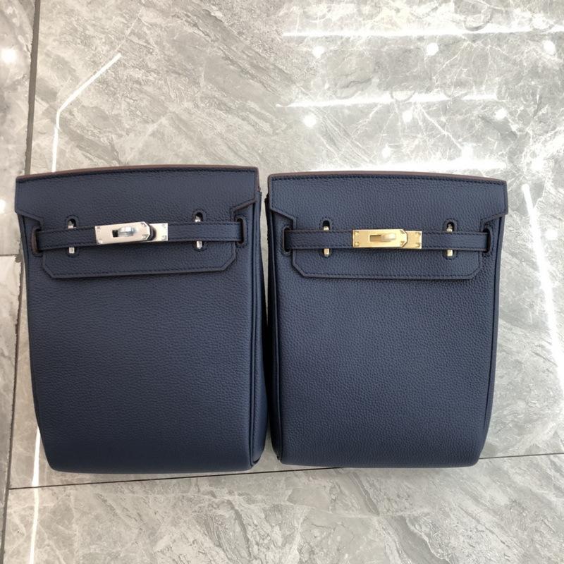 2025 New Leather Gender-neutral Men's and Women's Same First-layer Cowhide Round Lock Hole Breast Bag Single Shoulder  Leather Backpack