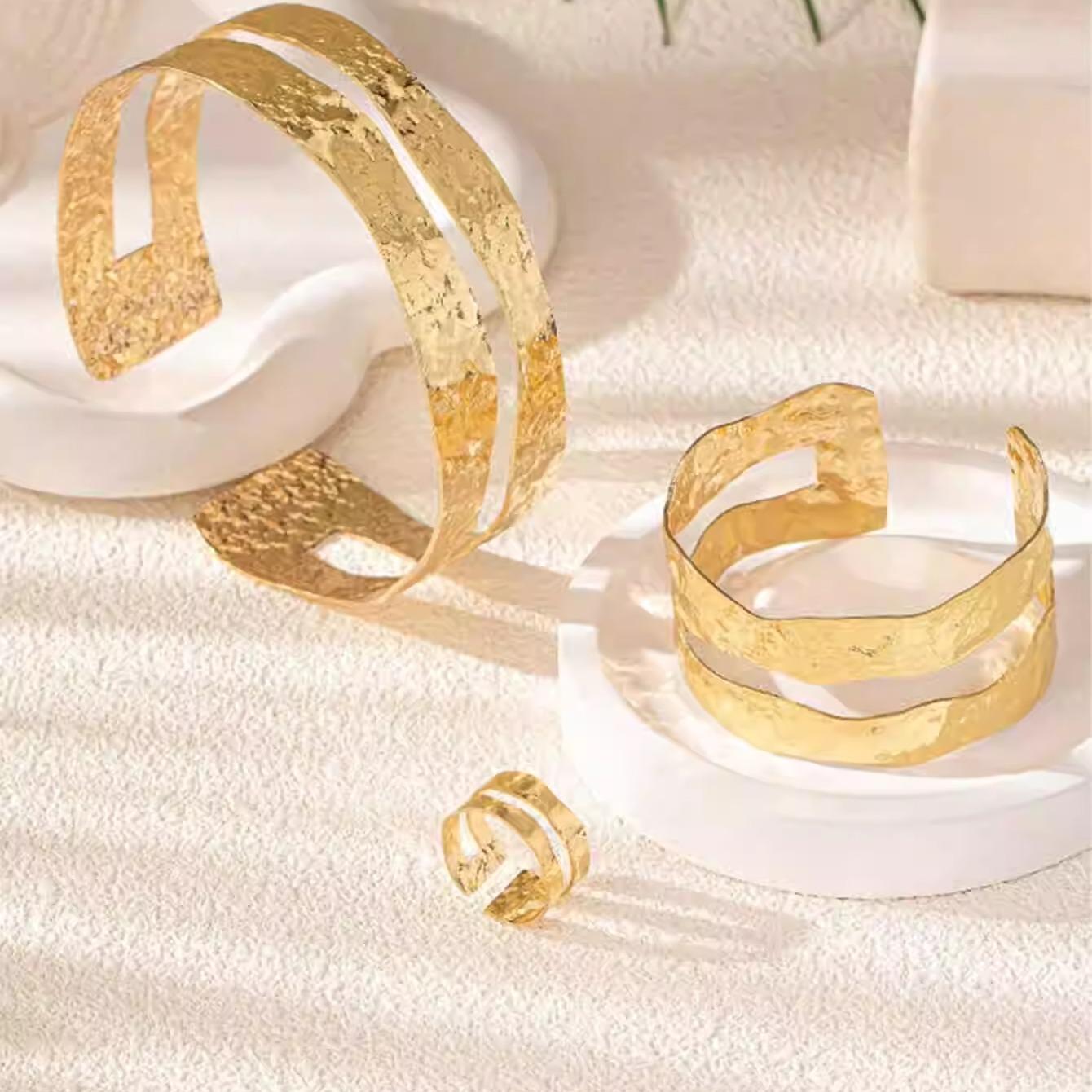 

Ретро простой круглый браслет из трех частей модный преувеличенный нишевый браслет персонализированный дизайн ювелирные изделия