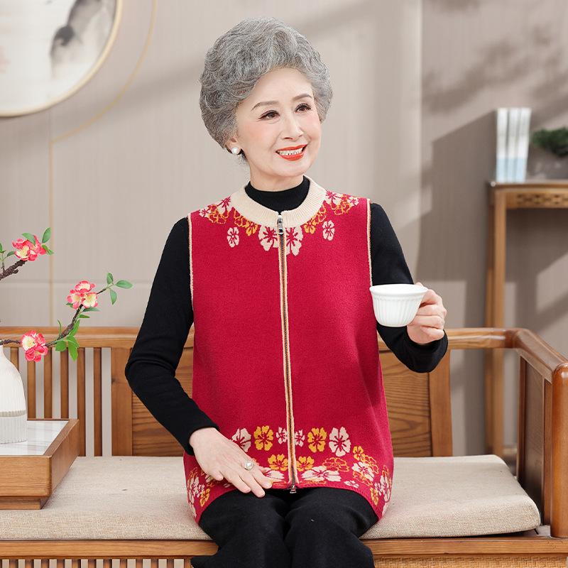 

Autumn/Winter Fashion for Mature Women: Stylish Short Vest, Jacket, Zippered Cardigan, Plus Size Tops 4XL