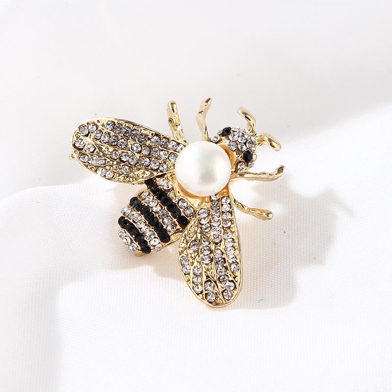 Original Flamingo Butterfly Bee Natural Freshwater Pearl Brooch Accessory Transparent Gift Box