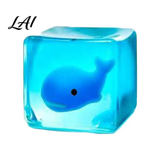 Portable Anxiety Relief Toy Glow-in-the-Dark Stress Cube Toy Squeeze Sensory Clear with Luminous Sea Animal Inside