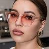 Vintage Metal Rivet Sunglasses women Retro Unisex Classic Outdoor Travel Fashion Eyewear with Gradient Tint