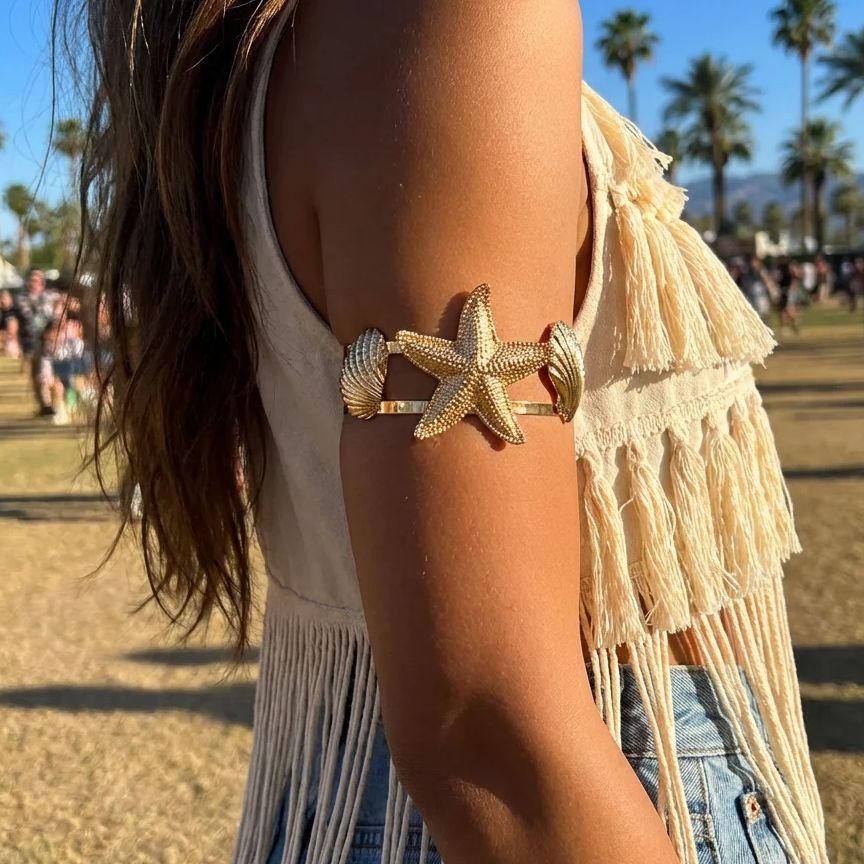 Bohemian Gold Color Starfish Shell Upper Arm Cuff for Women Metal Adjustable Armlet Bracelet Summer Beach Vacation Body Jewelry