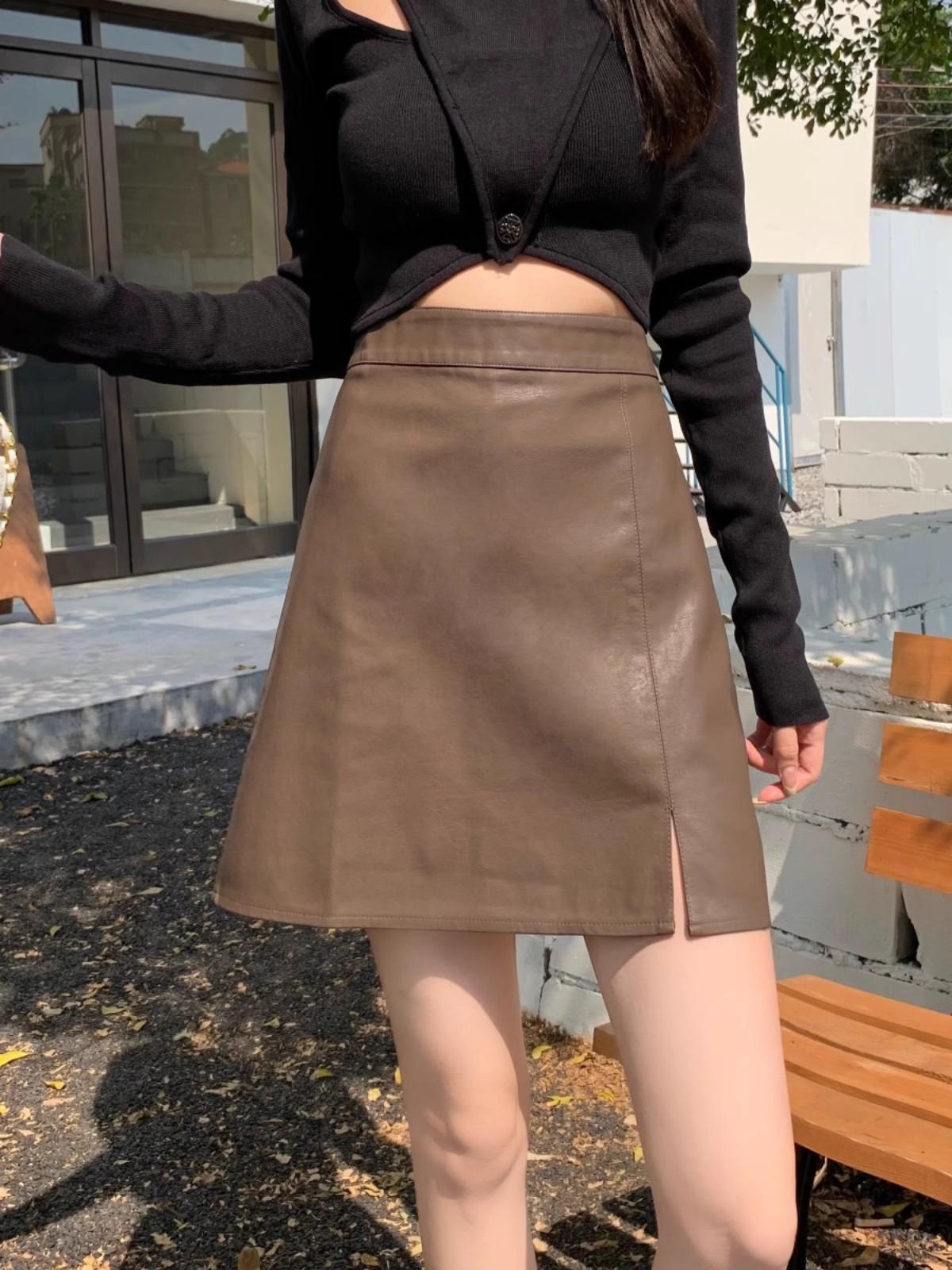 

2024 New PU Leather Midi Skirt: High Waist, Slimming A-Line with Slit, Petite Fit for Autumn & Winter Fashion XL кофейный