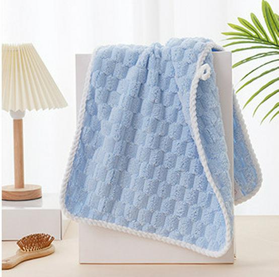Gaoyang Soft Coral Fleece Plaid Bath Towel Set - Absorbent, Non-shedding, Golden Turtle Design