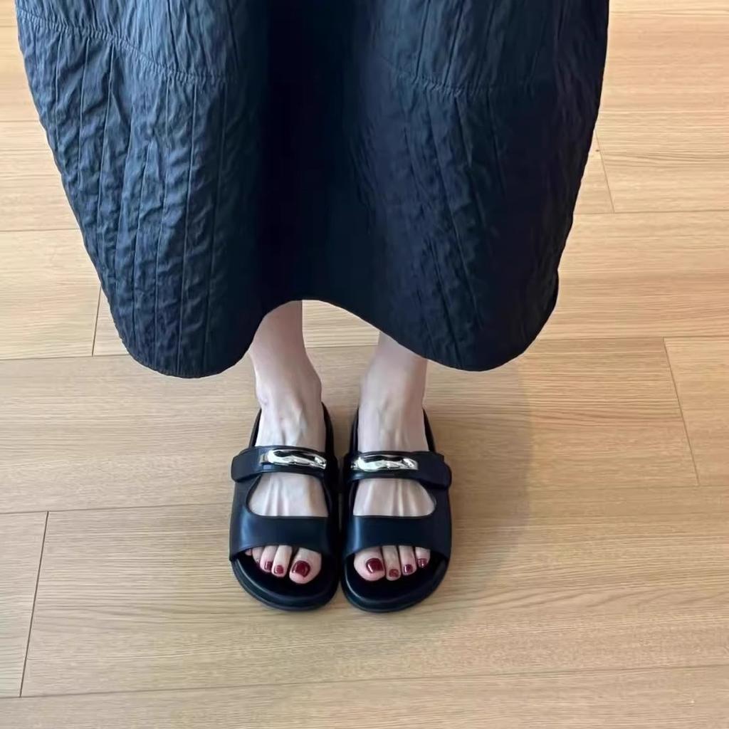 Keep your own version~ French retro style thick-bottomed one-word slippers for women's summer wear literary and versatile age-reducing open-toed cool