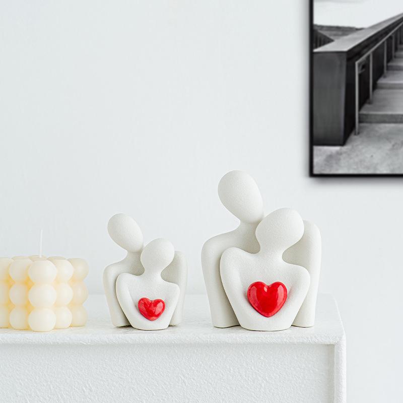 European Porcelain Figurine Sculpture Decor Heart-shaped Couple Ornament Room Bookshelf Heart-shaped Character Statue Handicraft