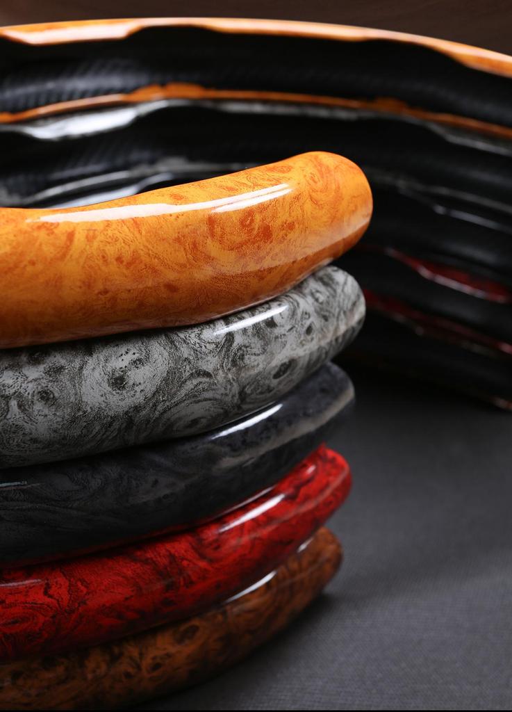 Nio Steering Wheel Cover: Walnut Wood, Luxurious, Non-slip, O/D-shaped, All-Season Comfort