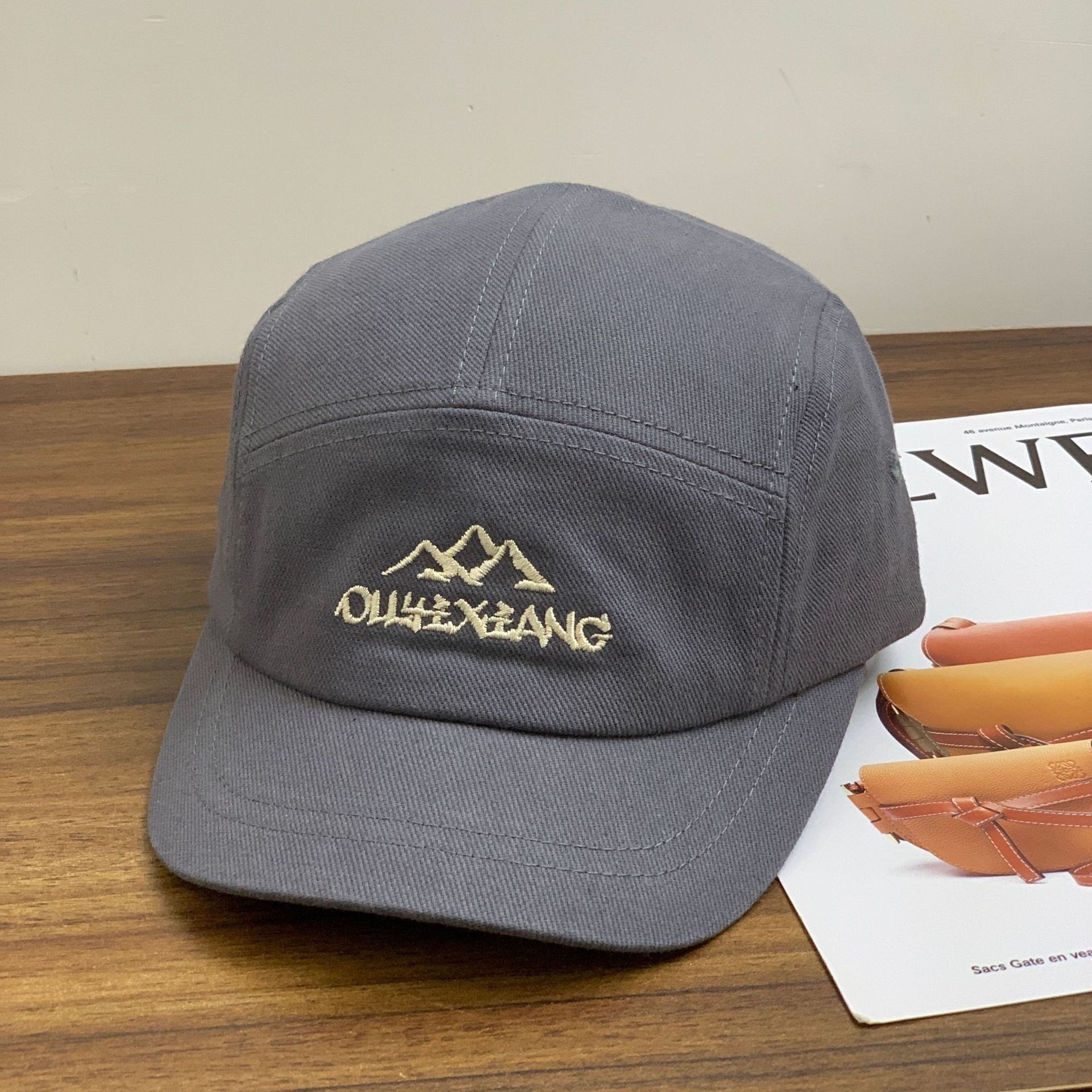 

Бейсболка с короткими полями, повседневная осенне-зимняя кепка для мужчин и женщин, универсальная шляпа в стиле ретро с небольшими полями, уличная вышивка, прилив M（56-58cm）