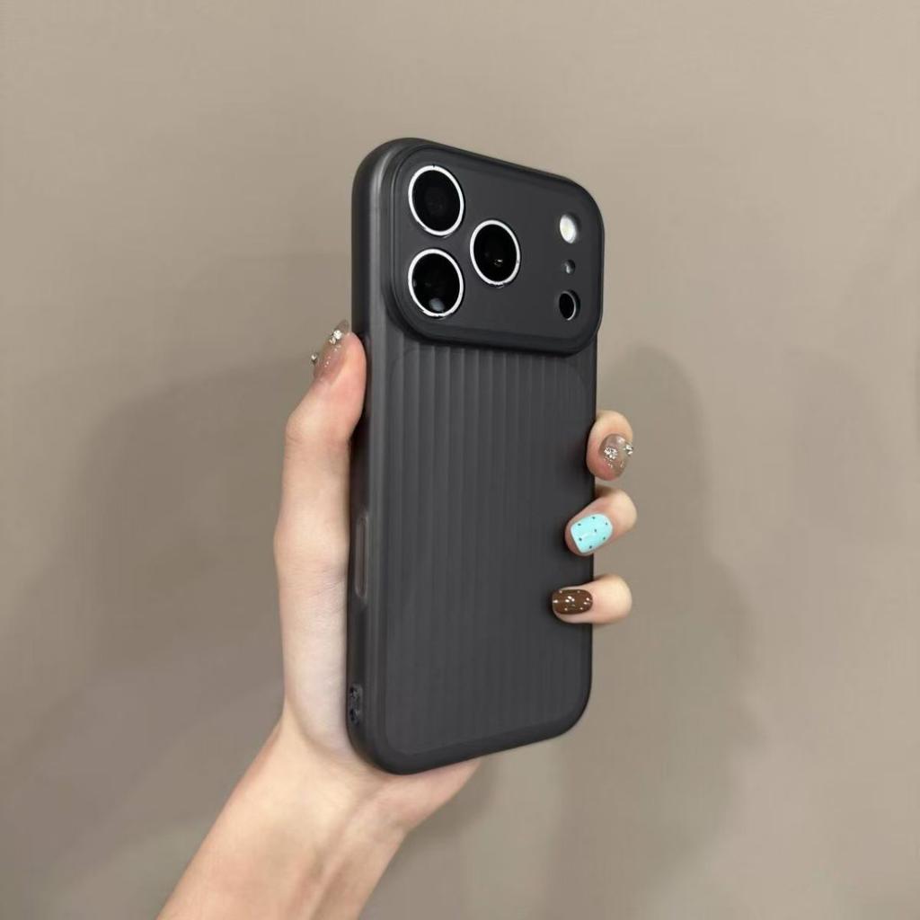 Corrugated fine hole mobile phone case is suitable for iphone16promax apple 17 mobile phone matte feeling tpu soft shell ins feeling