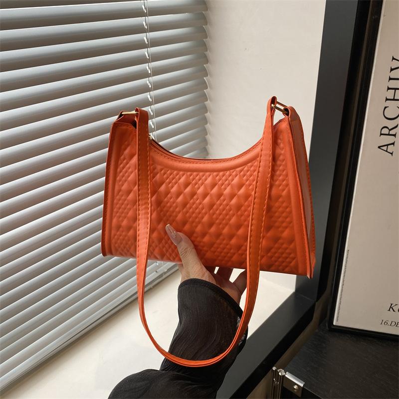 Autumn and winter tide armpit baguette bag women's bag new fashion simple design portable shoulder bag women