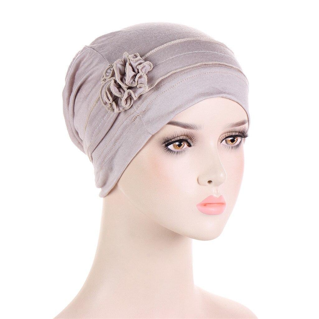 

Модная женская тюрбанная шапка с цветочным узором бежевый