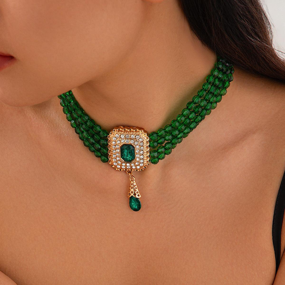 

French Retro Crystal Multi-Layer Gemstone Pendant Collar, Temperament Full Of Diamond Square Necklace Jewelry