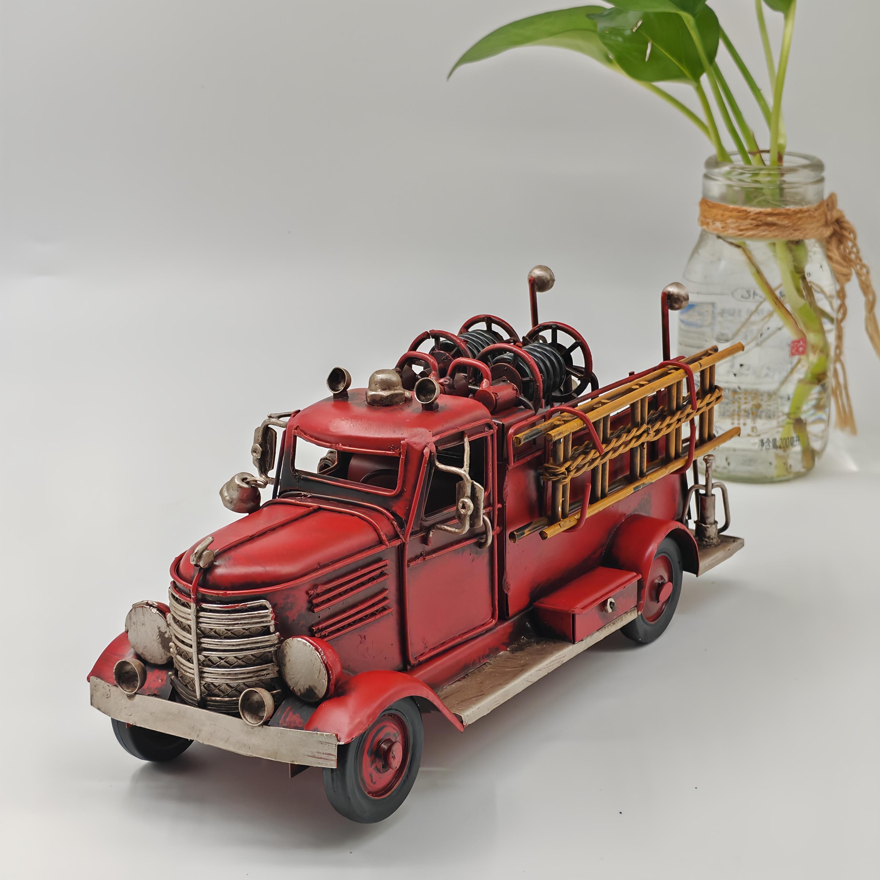 

Винтажное украшение в виде маслкара из железа, металлическая настольная модель классического автомобиля, коллекционное украшение для мужского кабинета, креативный подарок, вдохновленный автомобильной культурой, красный