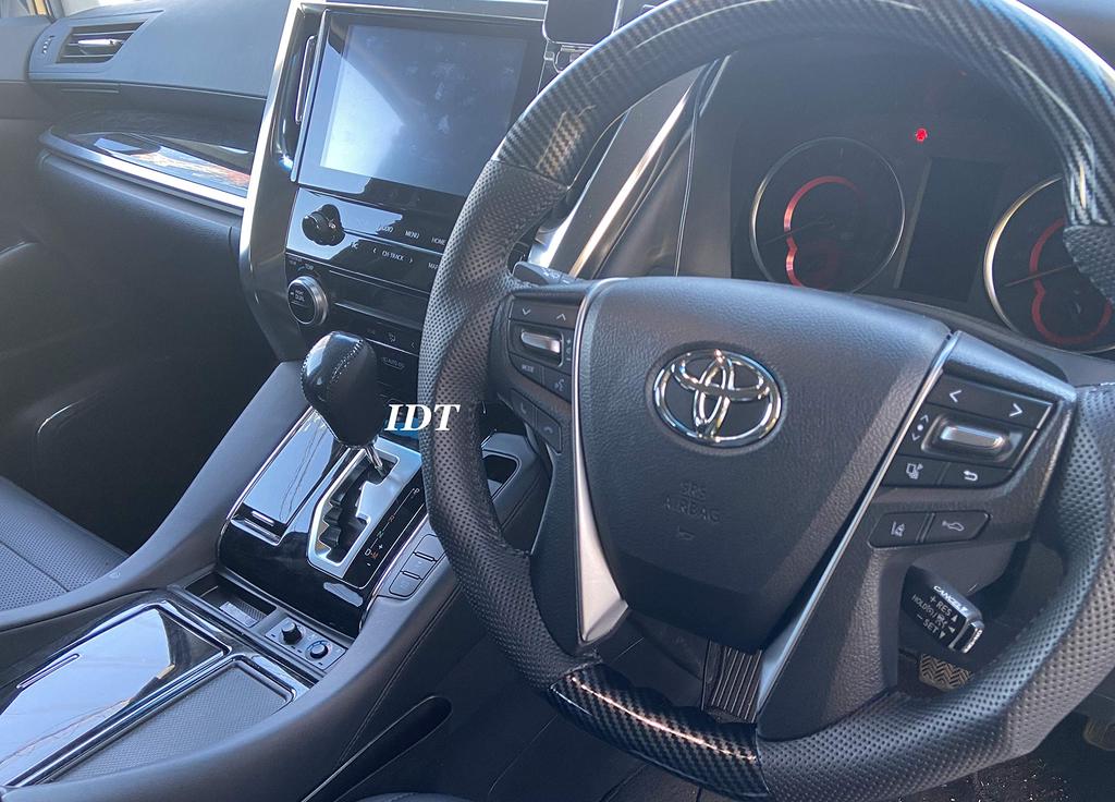 Includes a Mini Cleaning 30 Series Exclusive Black X Carbon Fiber Cowhide Shift Knob Genuine Leather Shift Knob Interior Custom Cover for Toyota and