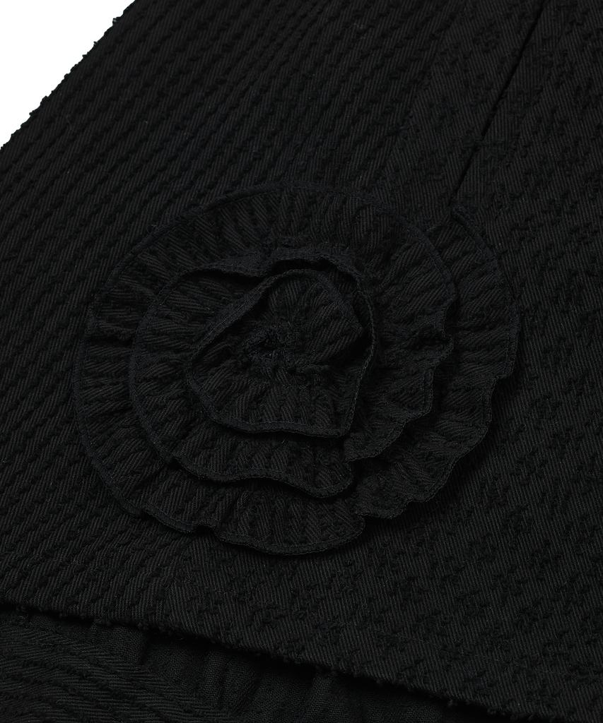 Taibseobiseu Asymmetry Embroidery Skirt [Black]