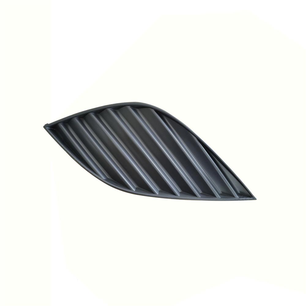 Right Passenger Side Front Bumper Fog Light Cover For Toyota Camry SE XSE 2018-2020