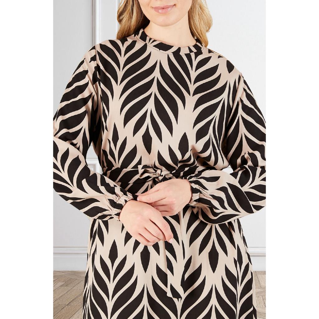 Women's Magnificent Collar Plus Size Dress Hijab Viscose Fabric Pleated And Pleated Dress