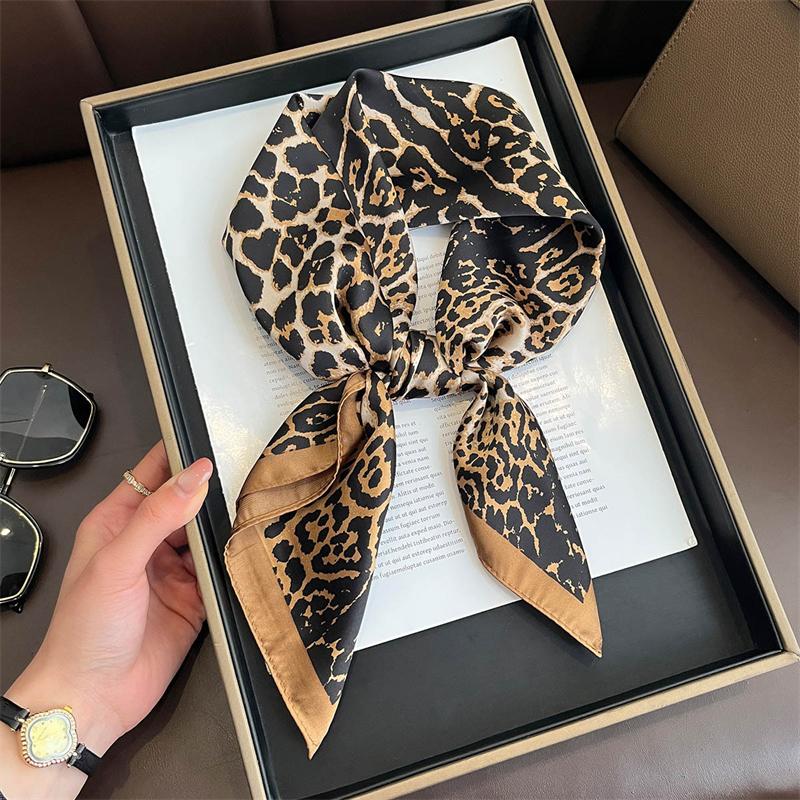 New Leopard Scarf For Women 70 cm Square Soft Satin Scarves Neck Scarf Headscarf Bandanas Band Coll